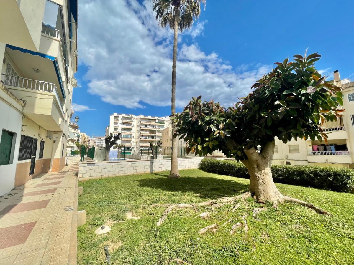 Apartamento Cerca De La Playa Torrecilla Nerja Exterior foto